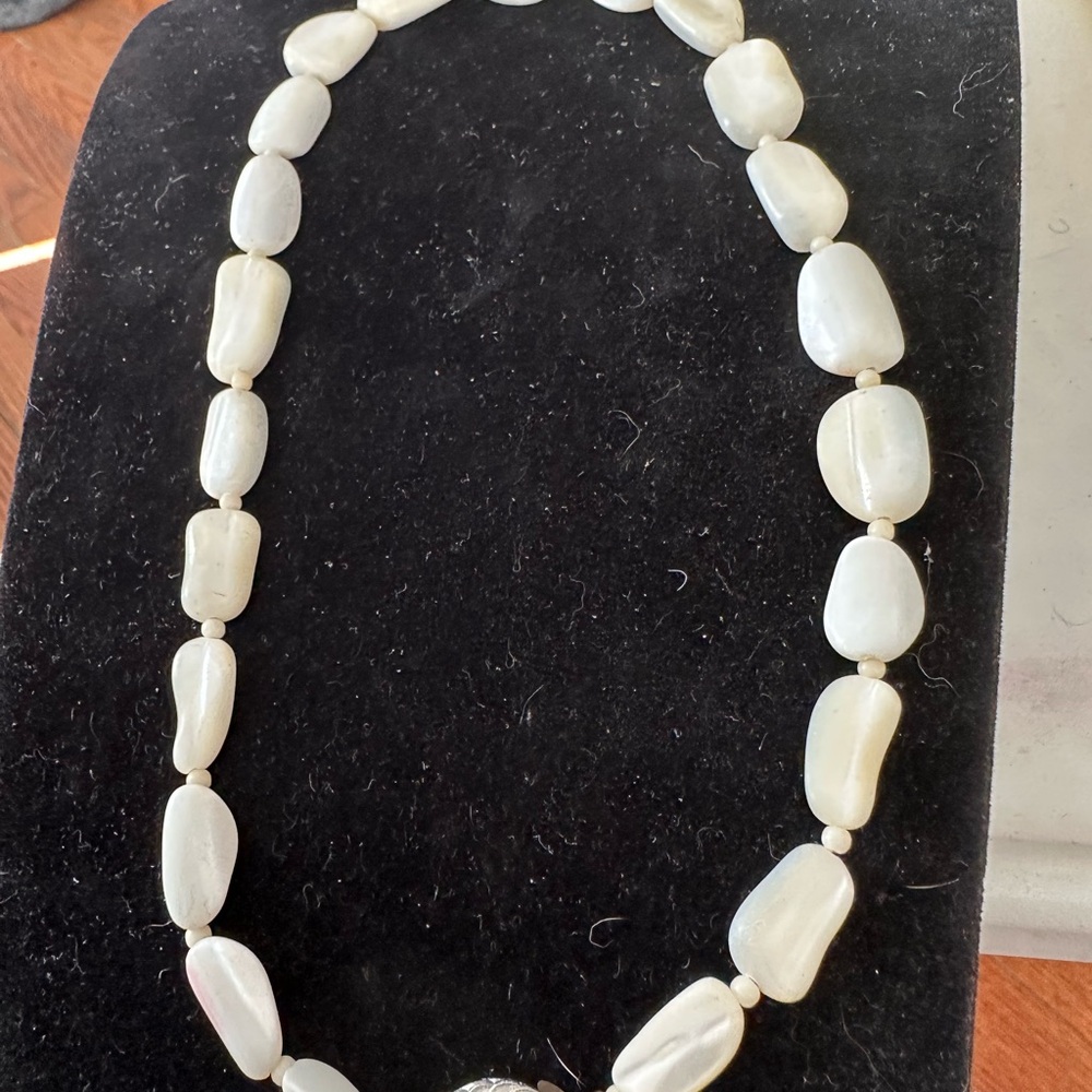 Mother of Pearl Pebble Bead Necklace - Picture 6 of 6